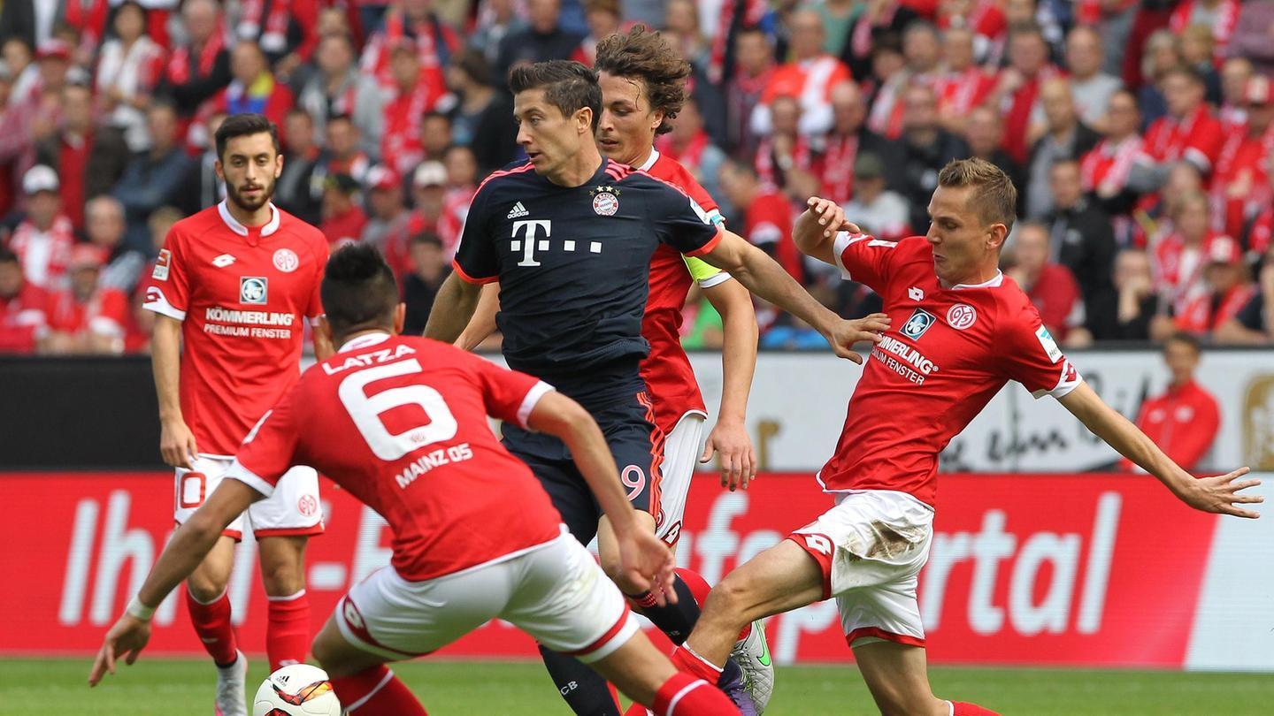 曼联1-1西汉姆再失进前5良机！习惯性疲软，阿莫林冬窗买人也不够