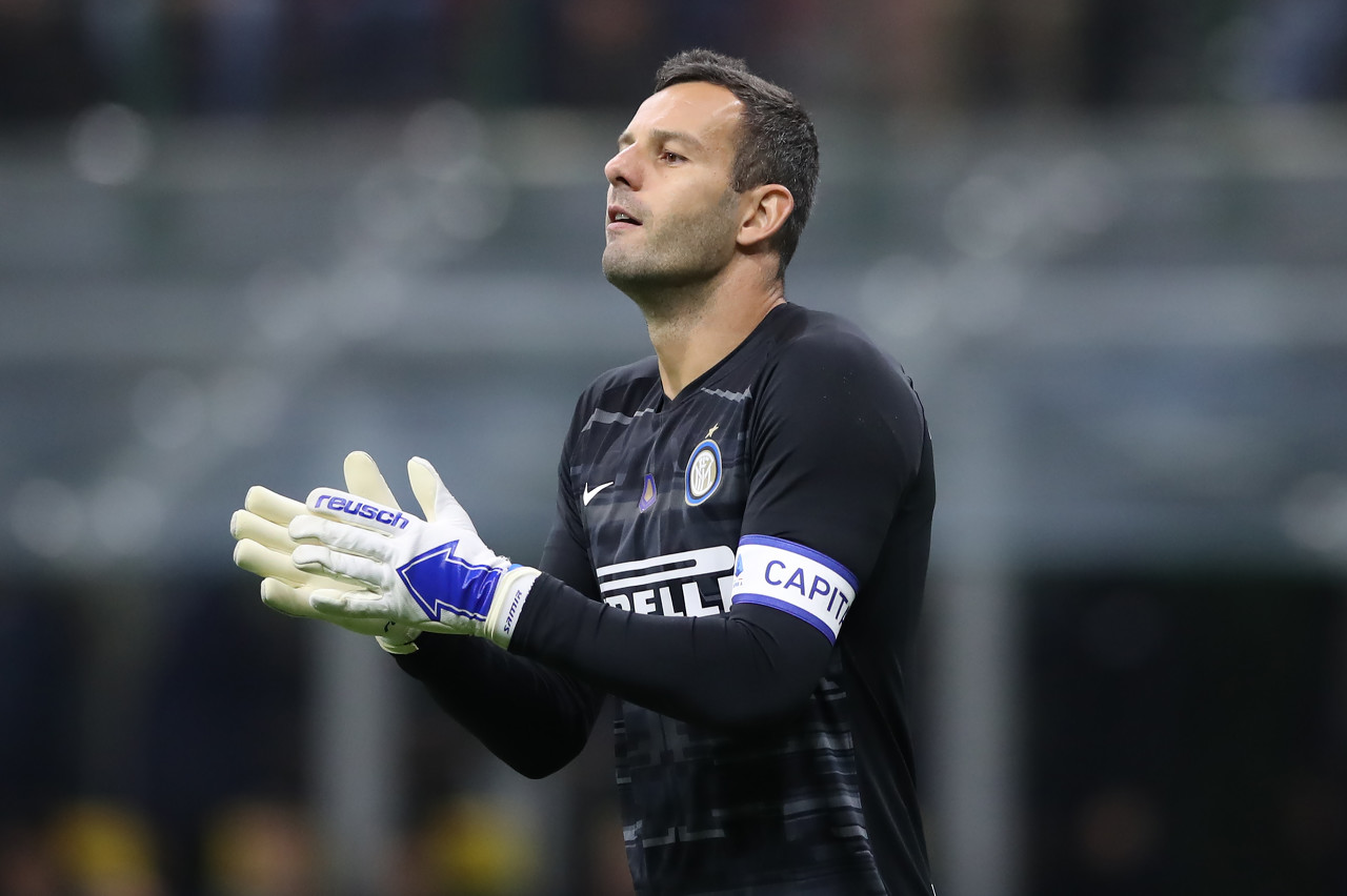 阿隆索命悬一线！皇马主席不满现代足球理念，欧冠生死战或成转折点（皇马主席不满现代足球理念，阿隆索前景岌岌可危：欧冠生死战或成关键转折）