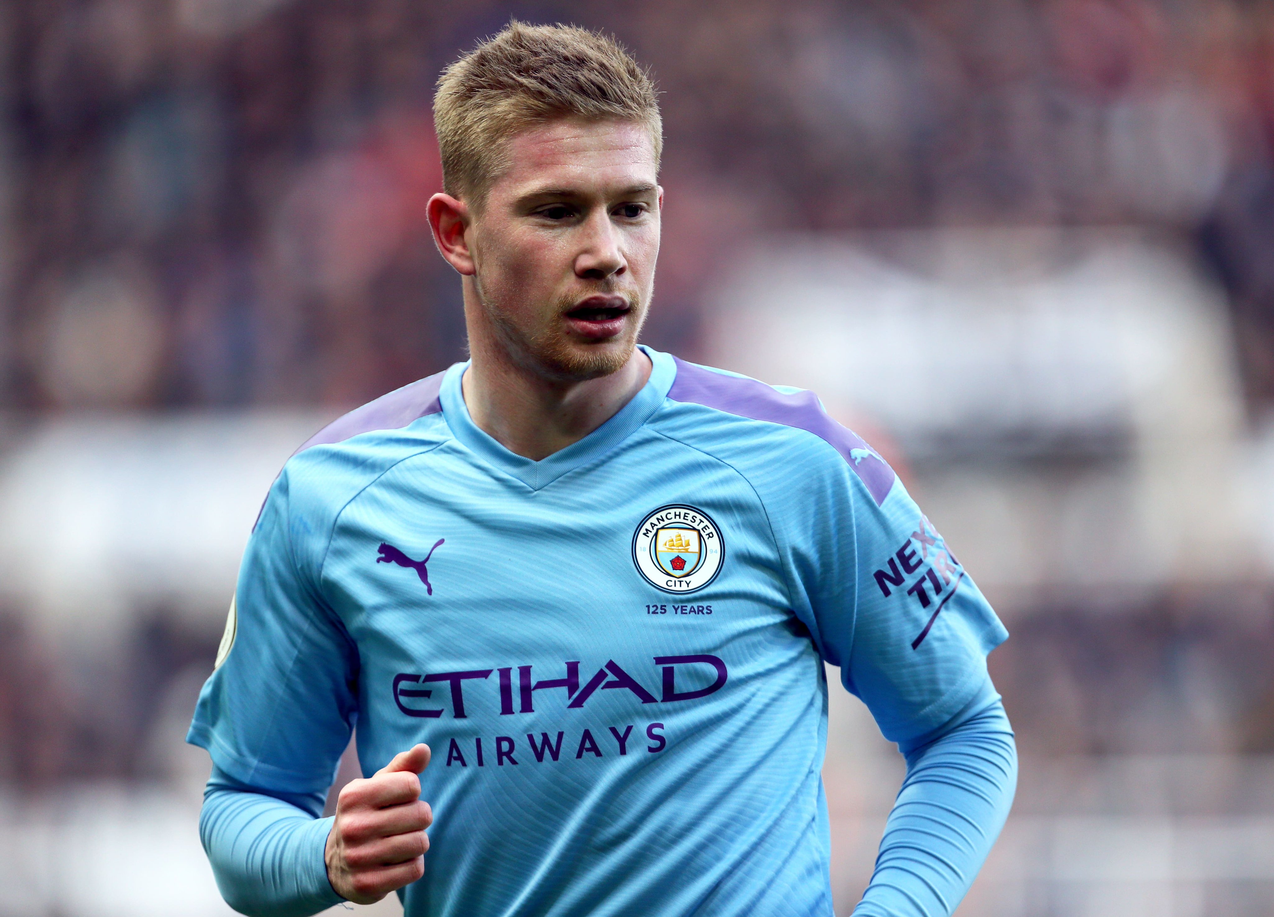 里弗斯：字母哥不会随队前往底特律，格林明天接受MRI检查