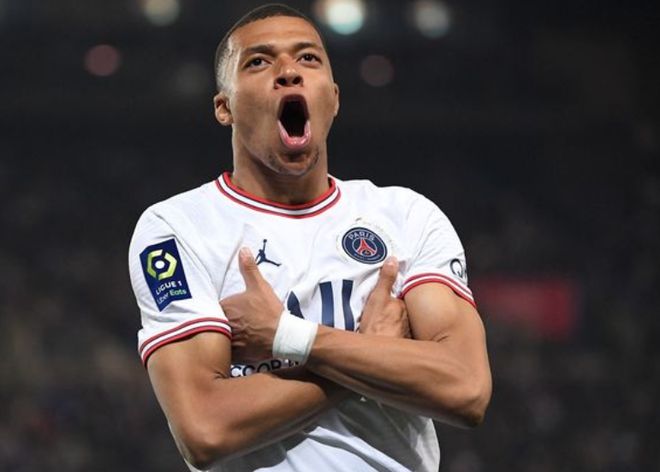 官方：麦克托米奈当选2025意大利足球盛典年度最佳球员