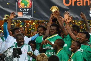 坎贝尔：我的速度不比范德芬慢，高速情况下我还能灵活移动