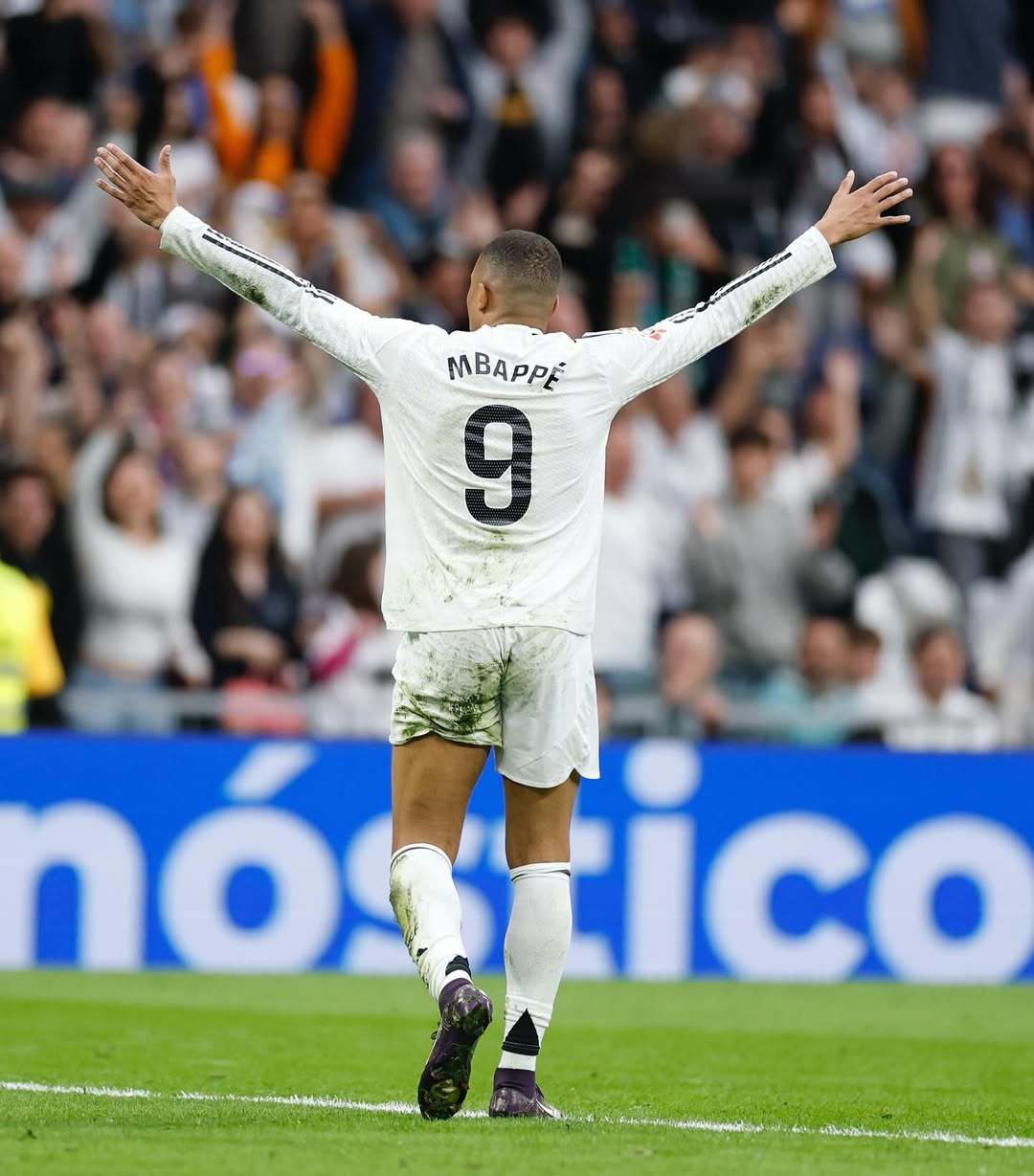 米兰、那不勒斯本轮双双不胜！国米若取胜将逆袭登顶意甲（米兰、那不勒斯本轮皆失分，国米若告捷有望反超登顶意甲）