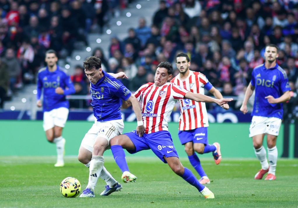 老队友见面，埃泽和奥利塞赛后交换了球衣