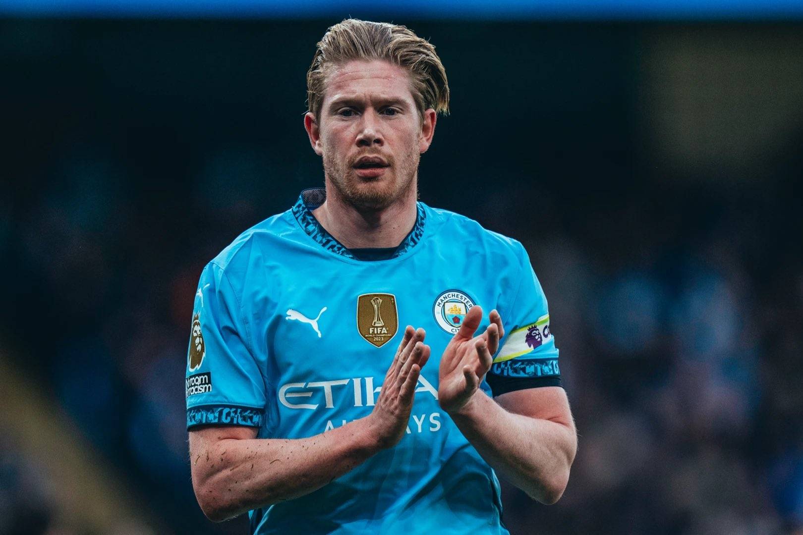 埃梅里：主场战胜阿森纳真的很开心，英超是本赛季首要目标（埃梅里：主场力克阿森纳心情大好，本赛季重心在英超）