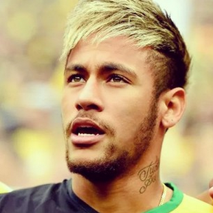 年薪2亿年薪，转会费将超过5300万！沙特不放弃萨拉赫，新月最可能出手